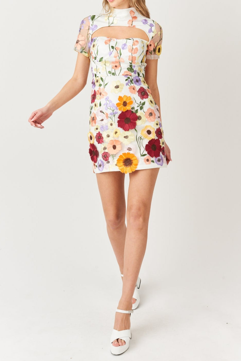 SHORT SLEEVED FLORAL PRINTED MINI DRESS