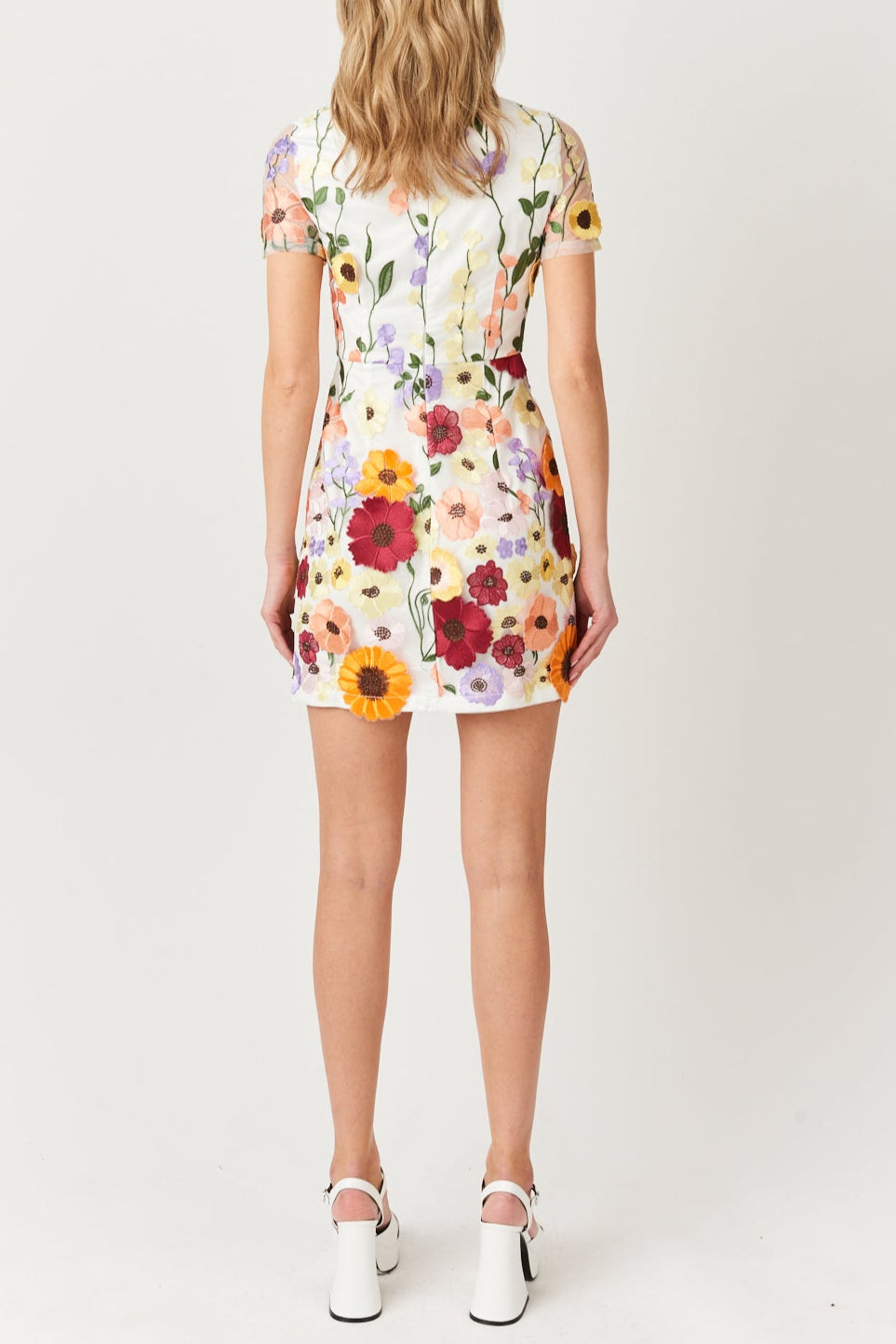SHORT SLEEVED FLORAL PRINTED MINI DRESS