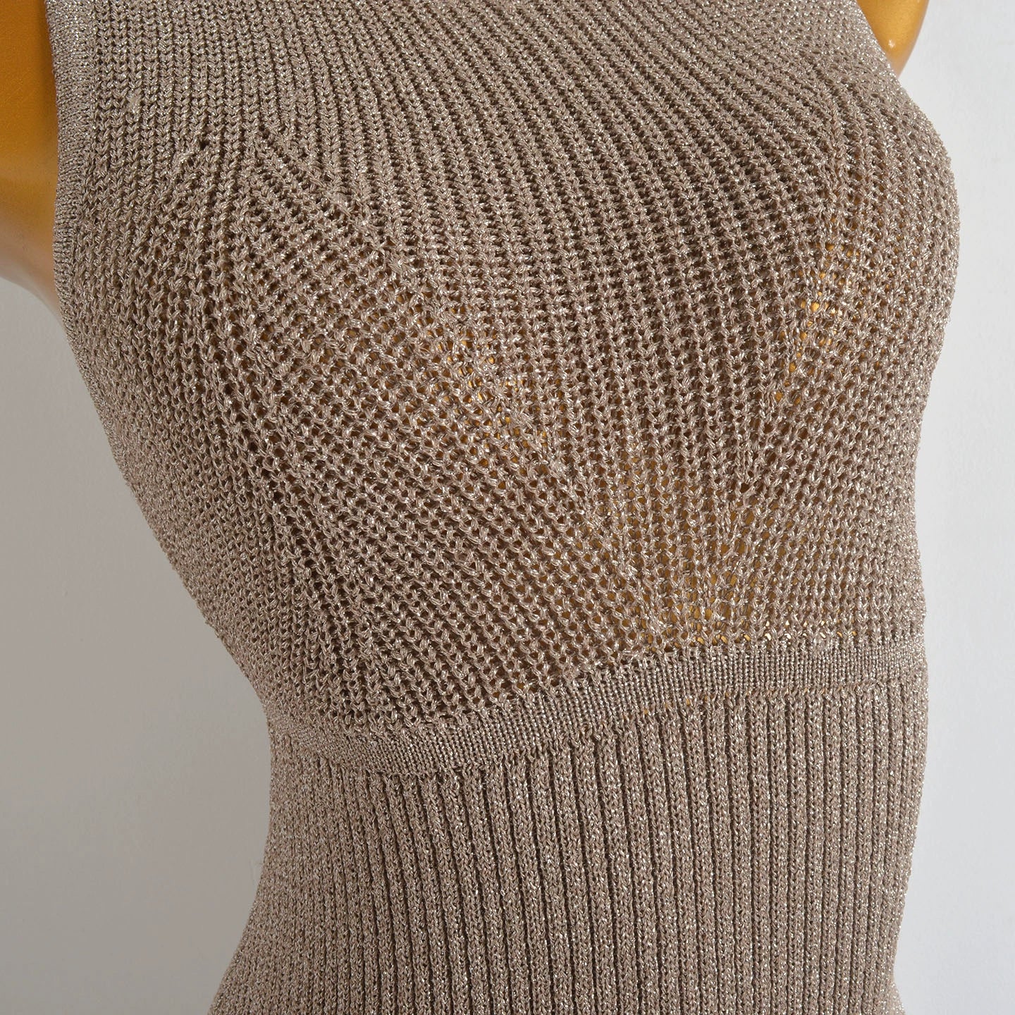 silk sleeveless knitted dress