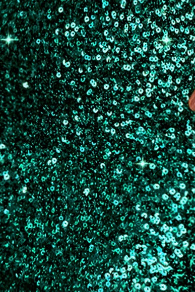 green long-sleeved hip-hugging mini dress