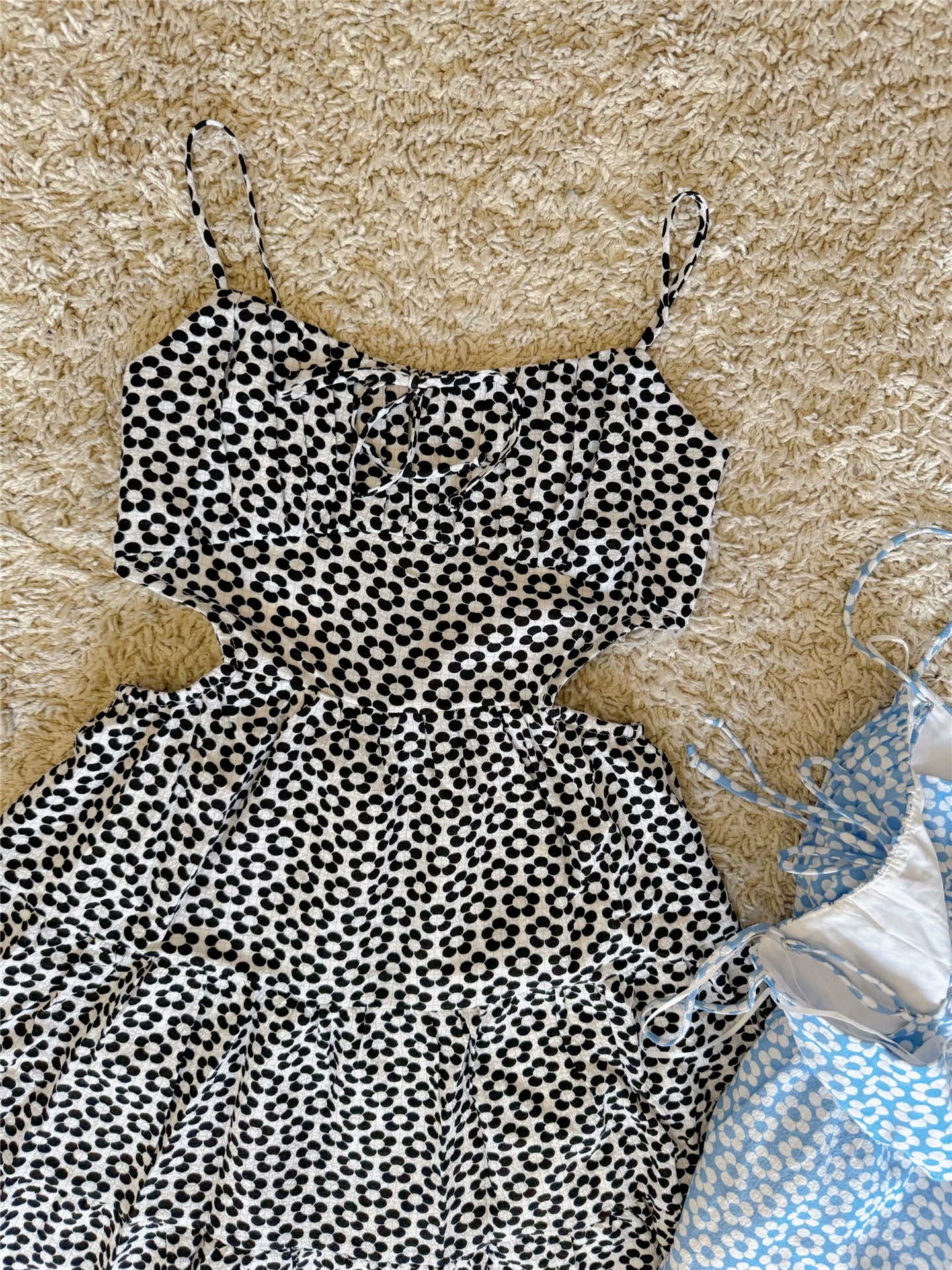 texture flower lace-up backless camisole dress