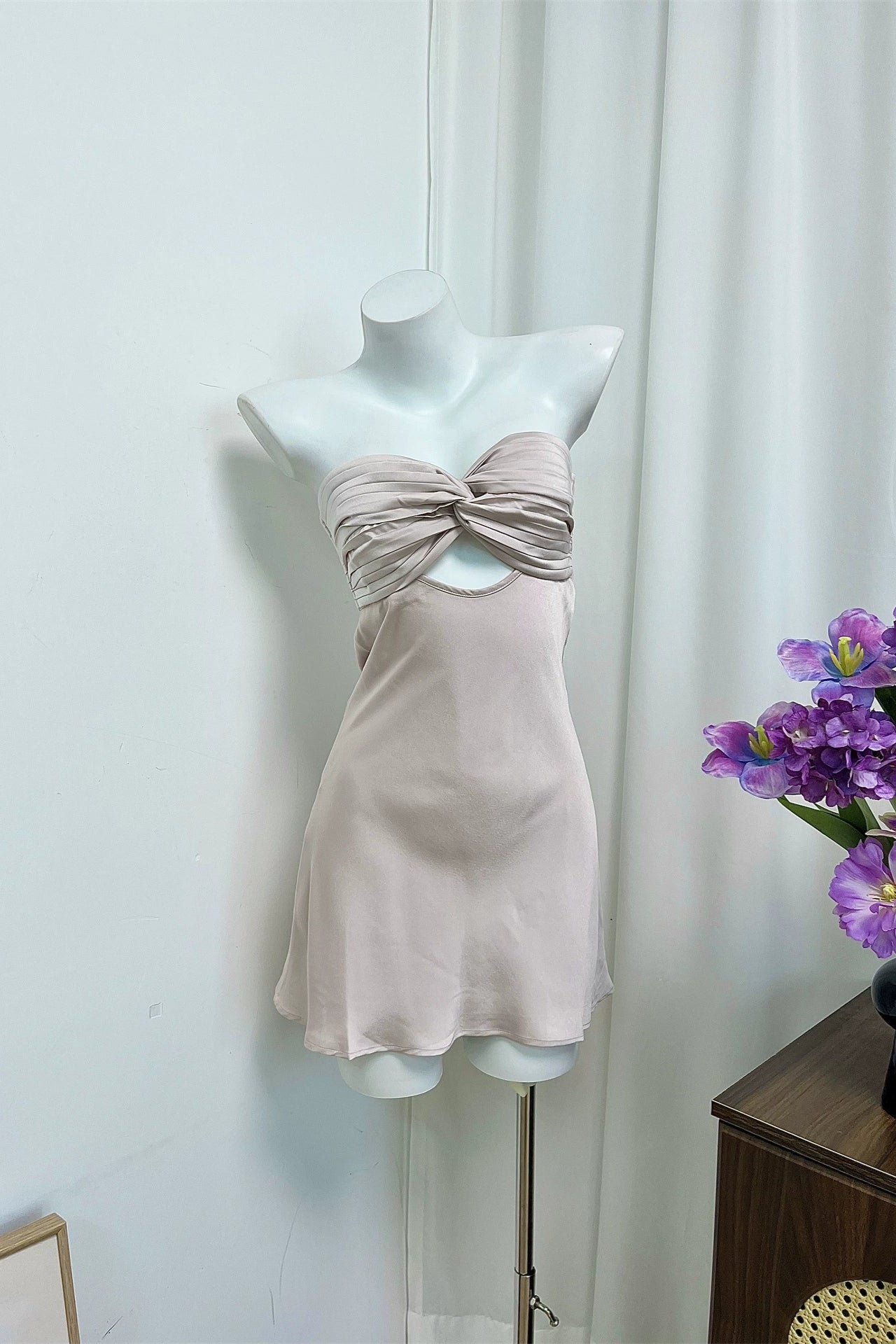 satin twisted rope pleated back bandeau mini dress