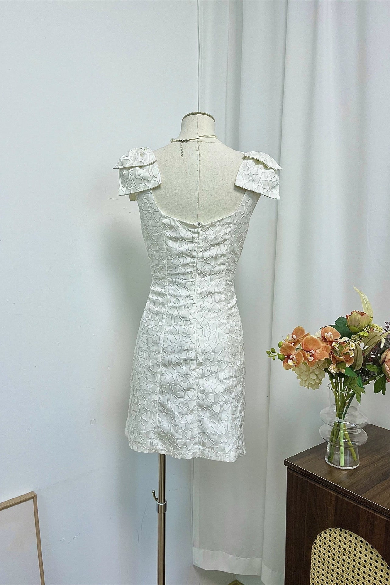 white bow print mini dress