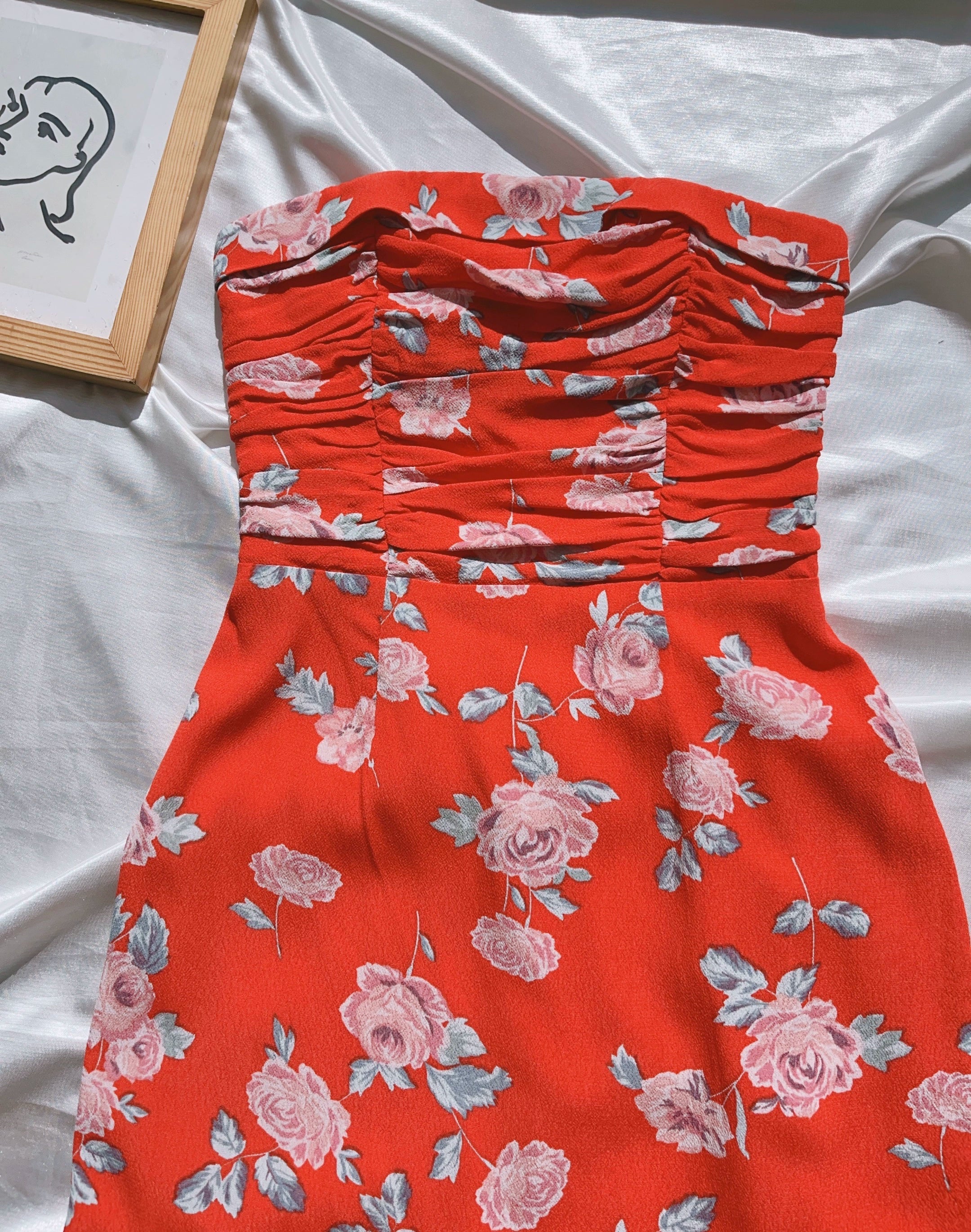 red floral pleated waist slit bandeau dress