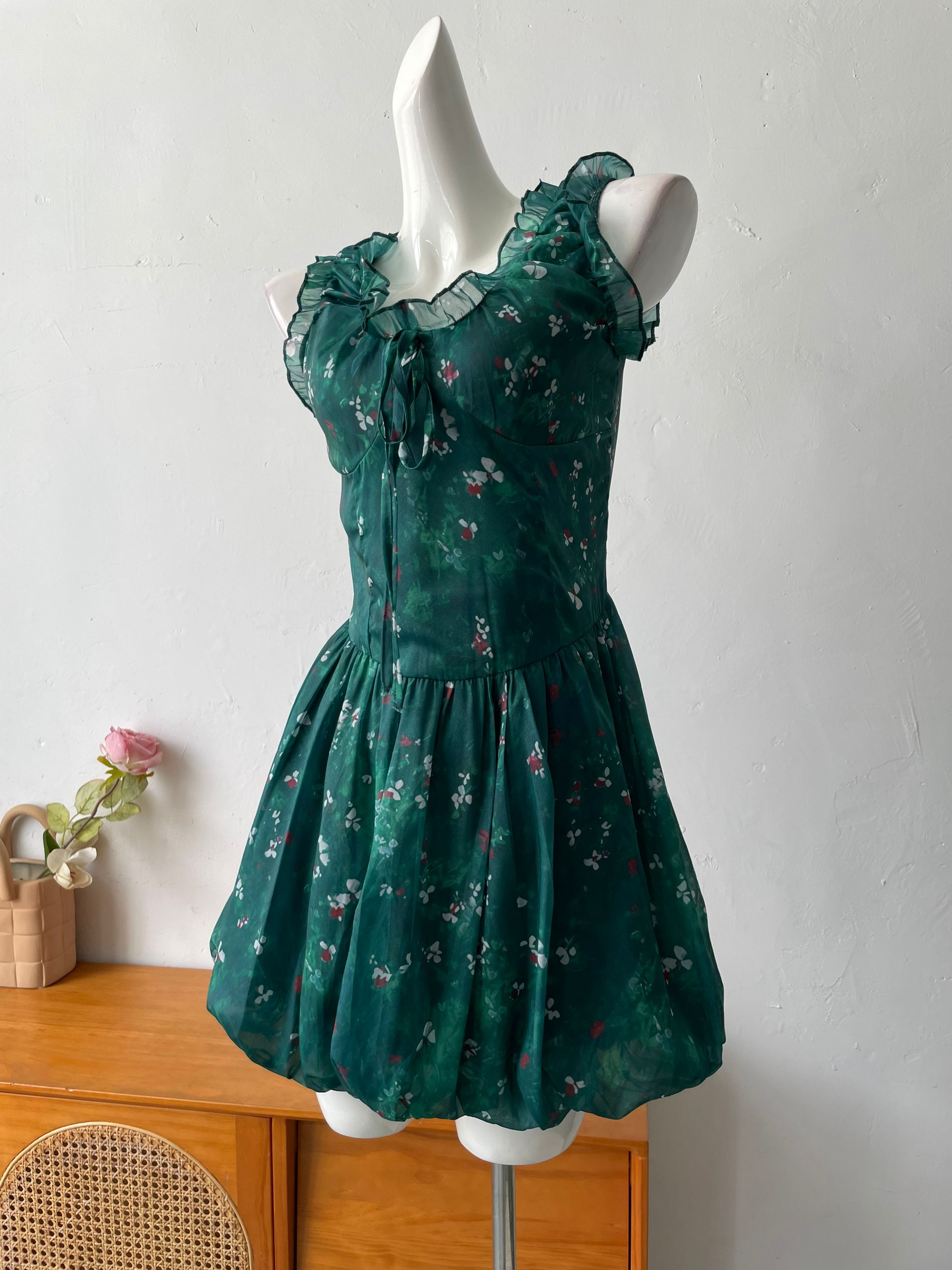 green V-neck floral mini dress