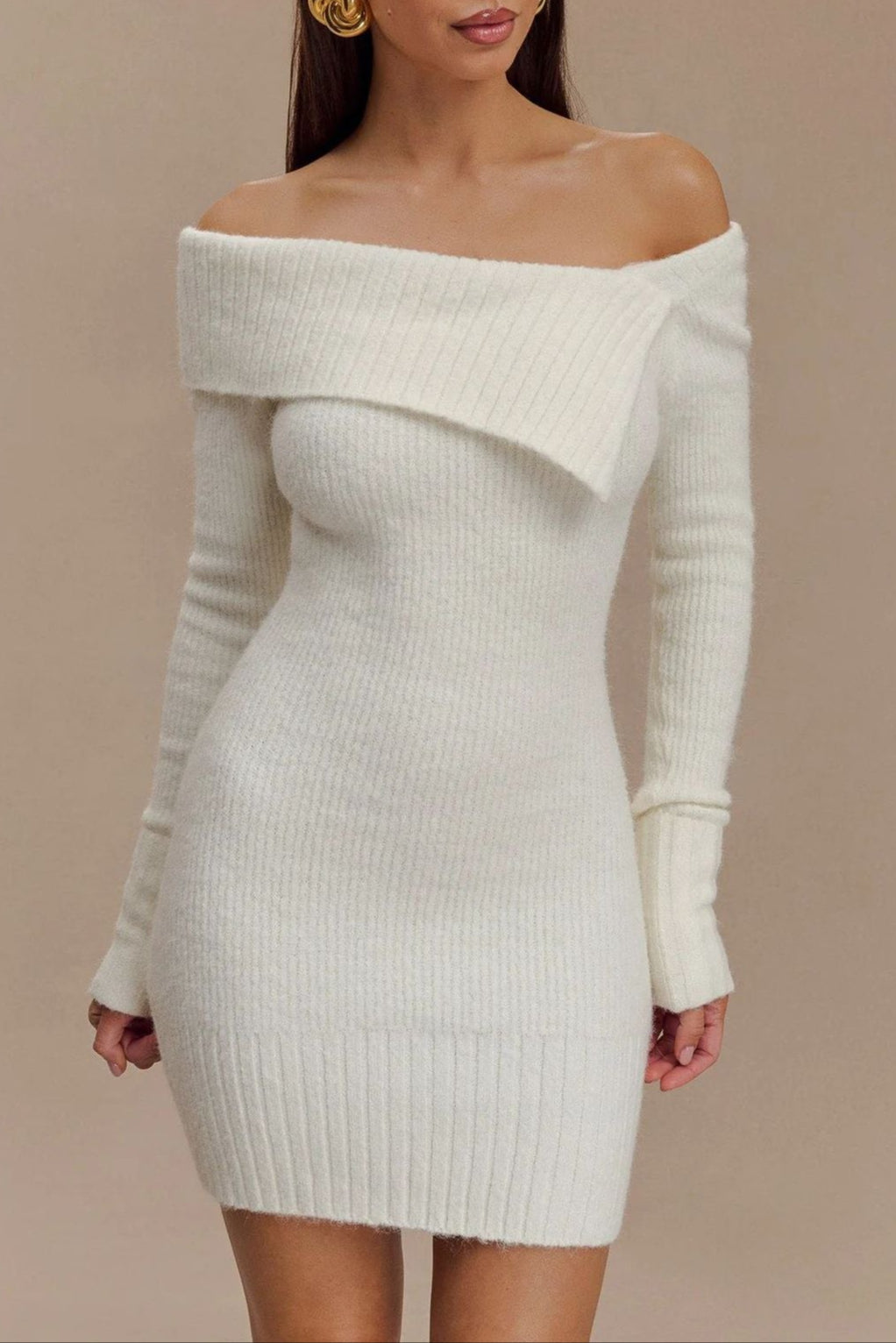 white off-the-shoulder long-sleeved knitted dress