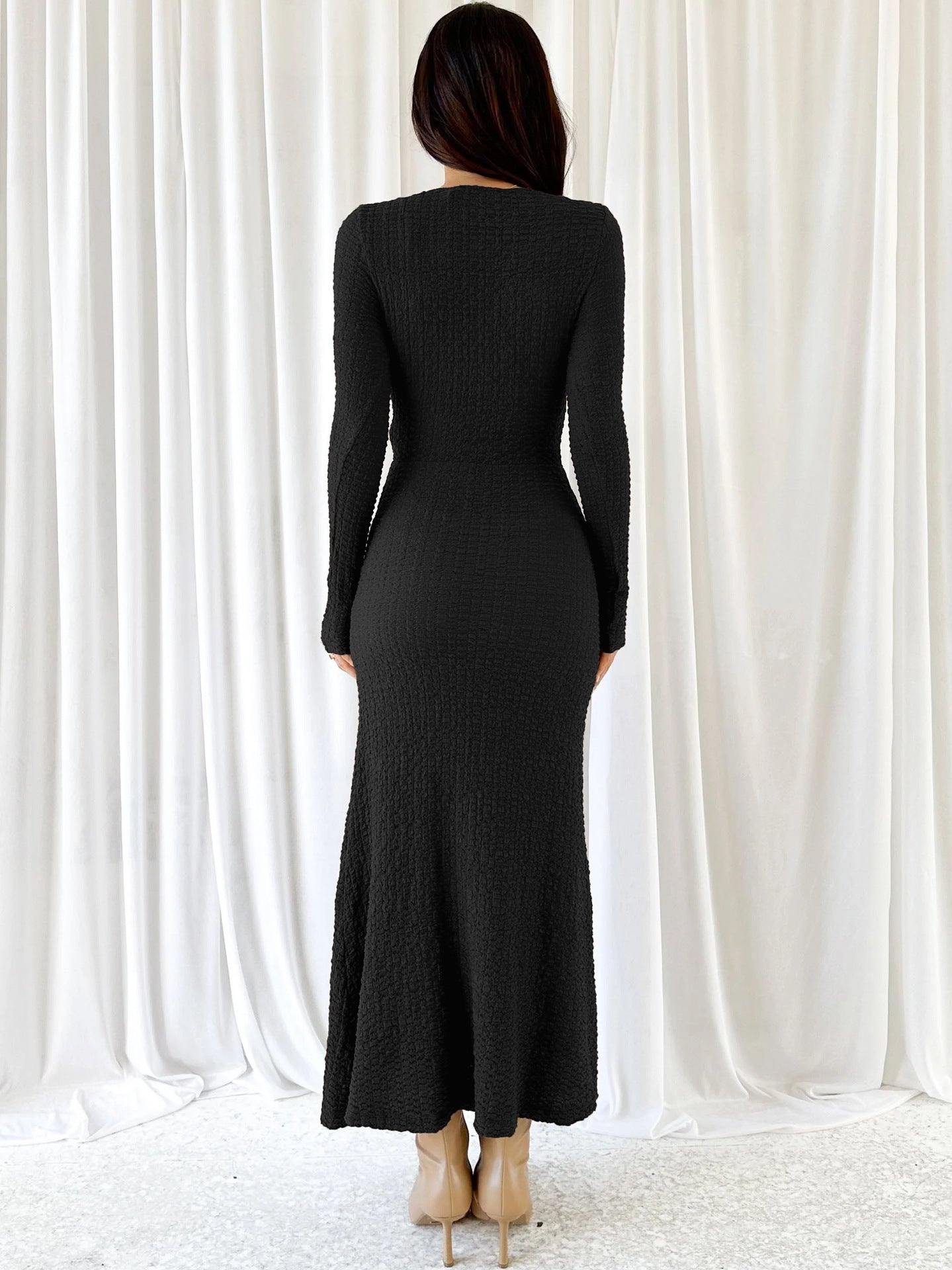 dolores black V-neck long-sleeved bodycon dress