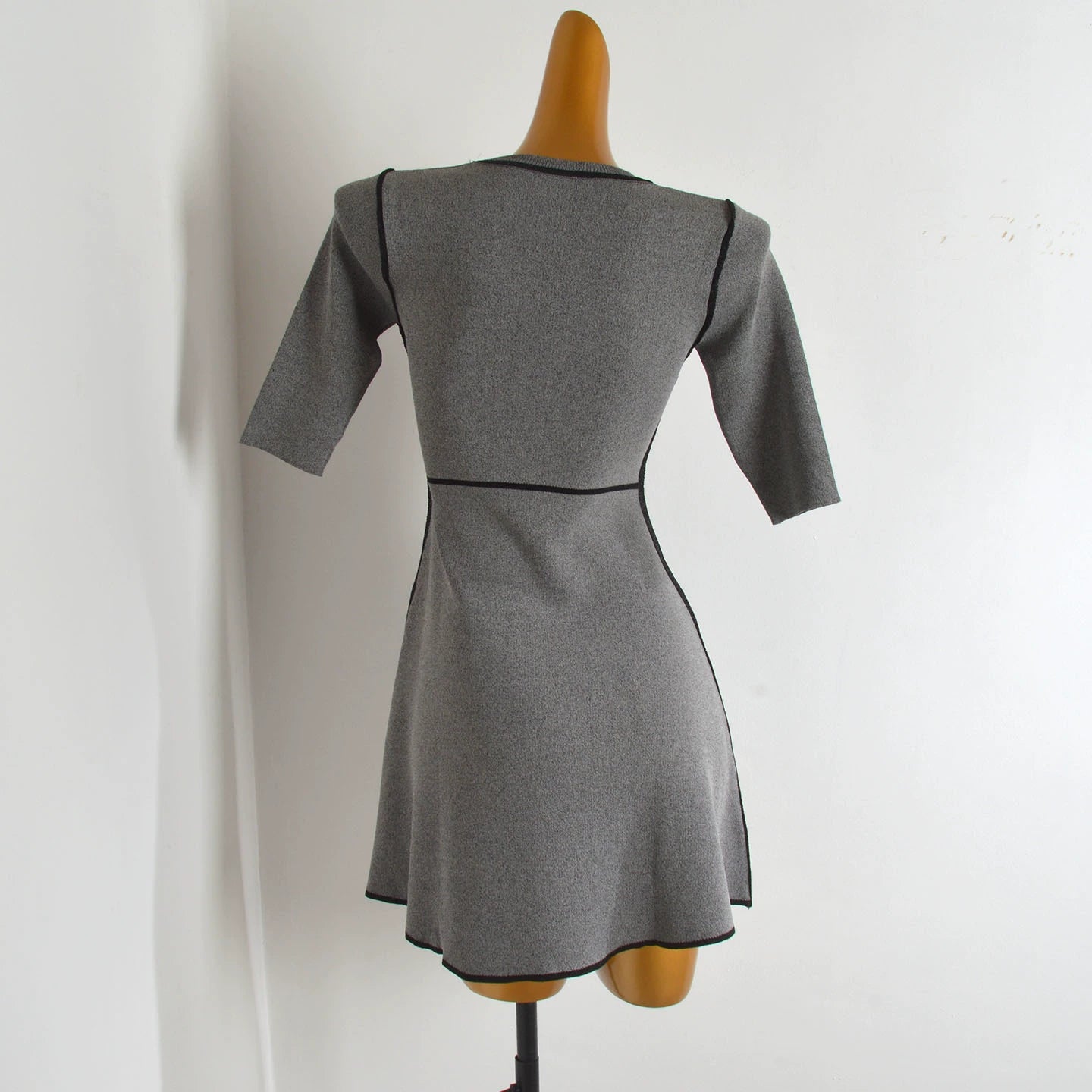 grey knited mini dress