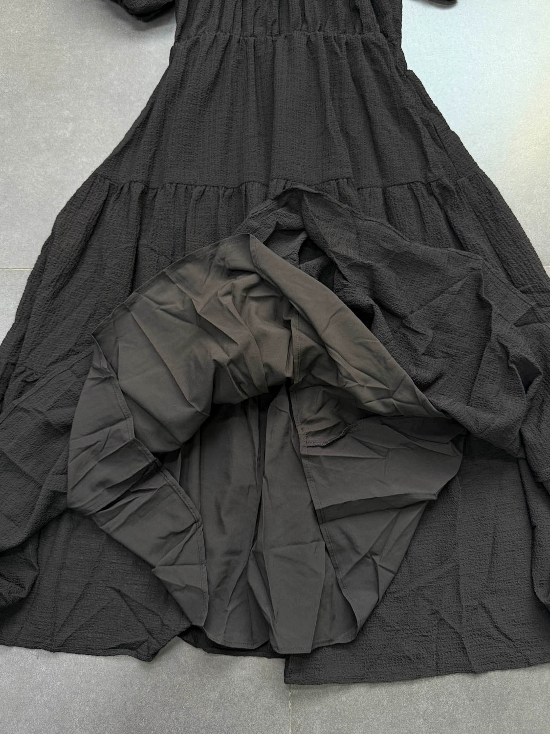 black U-neck bubble short sleeve elastic waist A-line dress