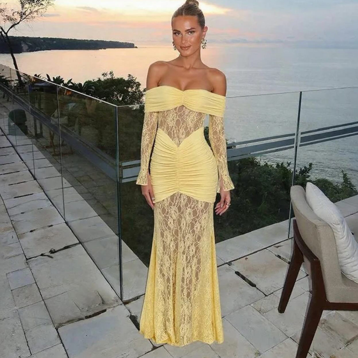 Lace-trimmed flared sleeve fishtail maxi skirt