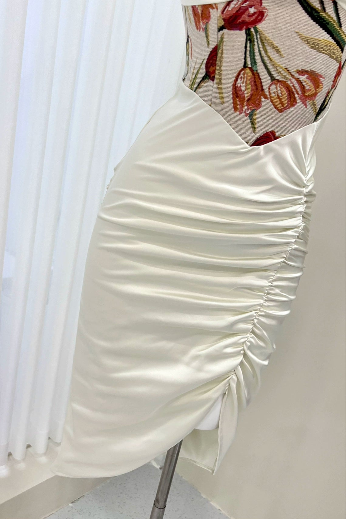 white print satin suspenders dress