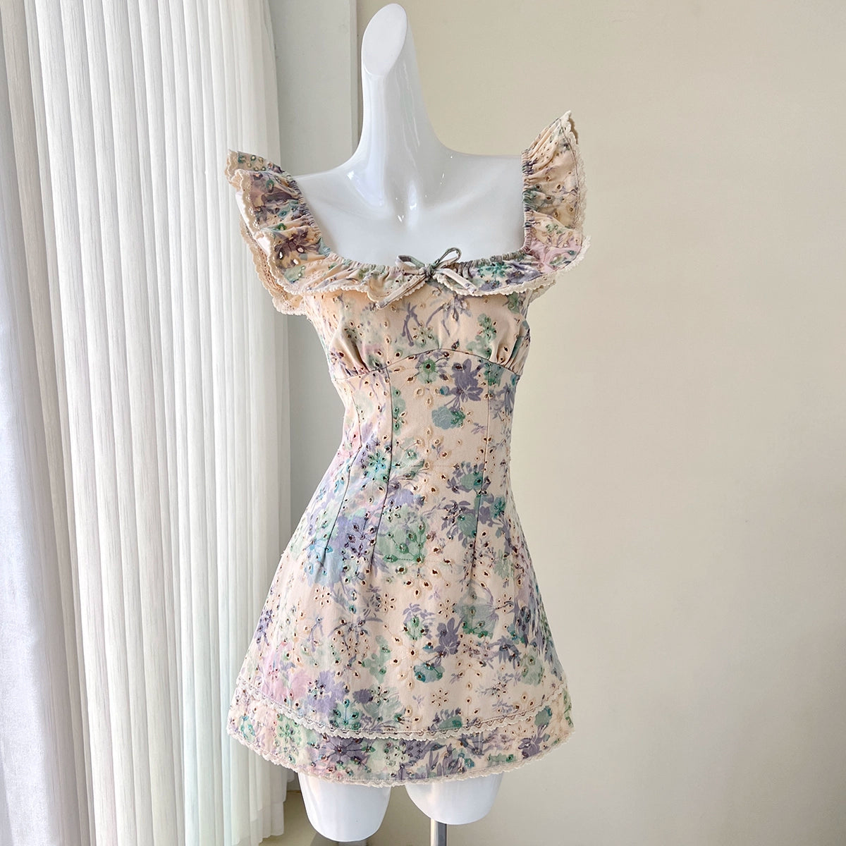 print flying sleeves cutout bow dress