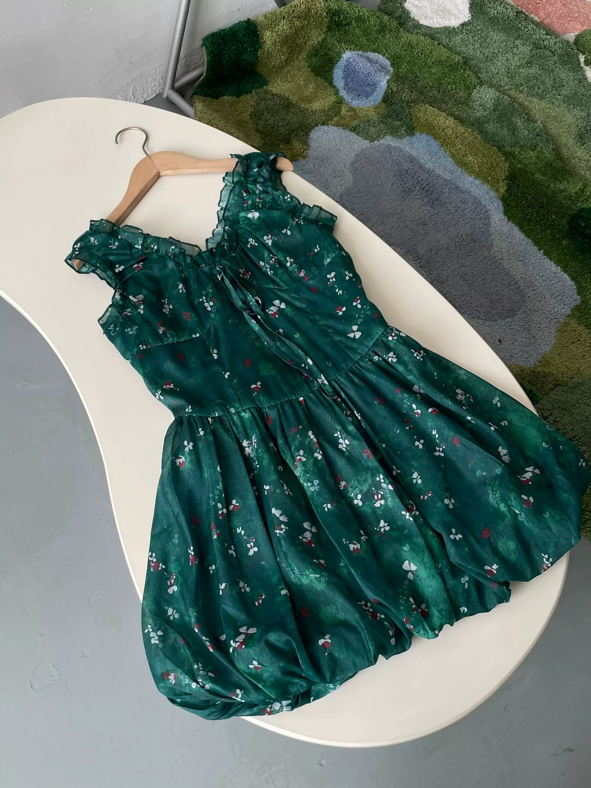 green V-neck floral mini dress