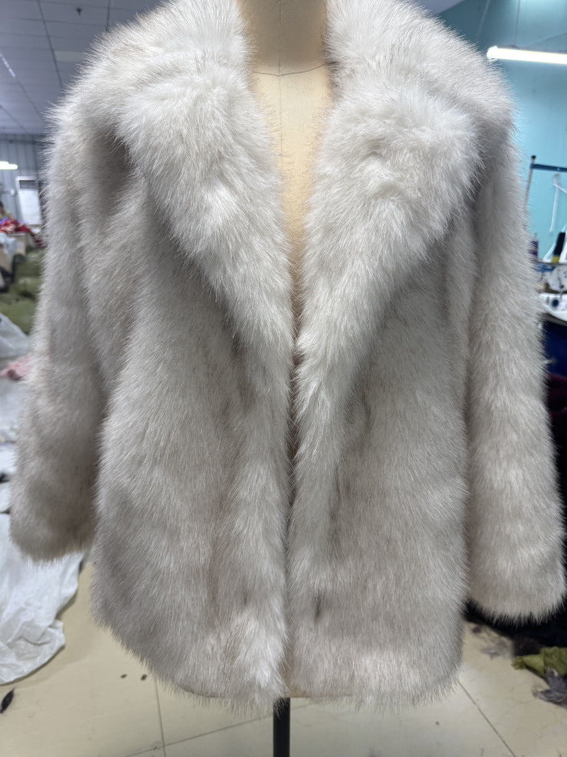 virginia White-black faux fur coat