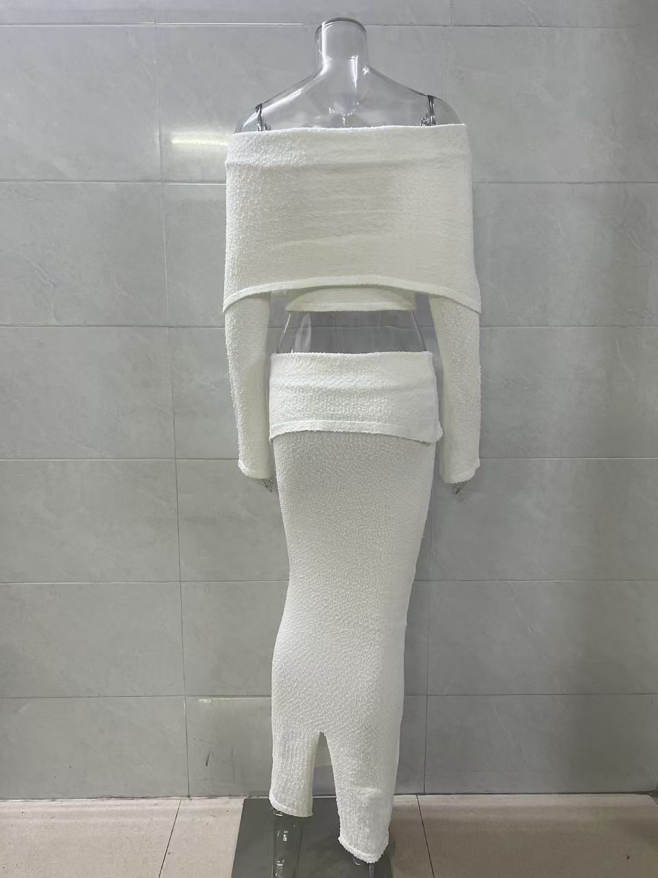 white Off-the-shoulder long-sleeved top and skirt two-piece set