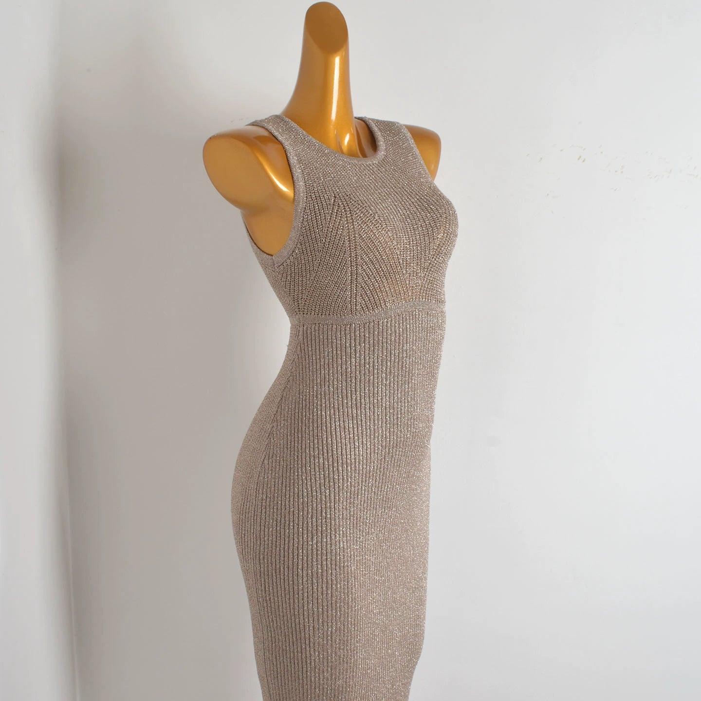 silk sleeveless knitted dress