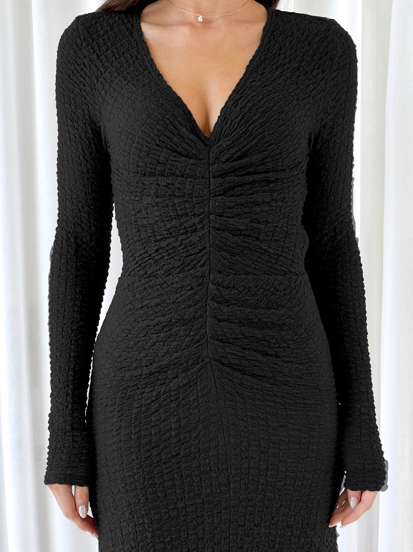 dolores black V-neck long-sleeved bodycon dress