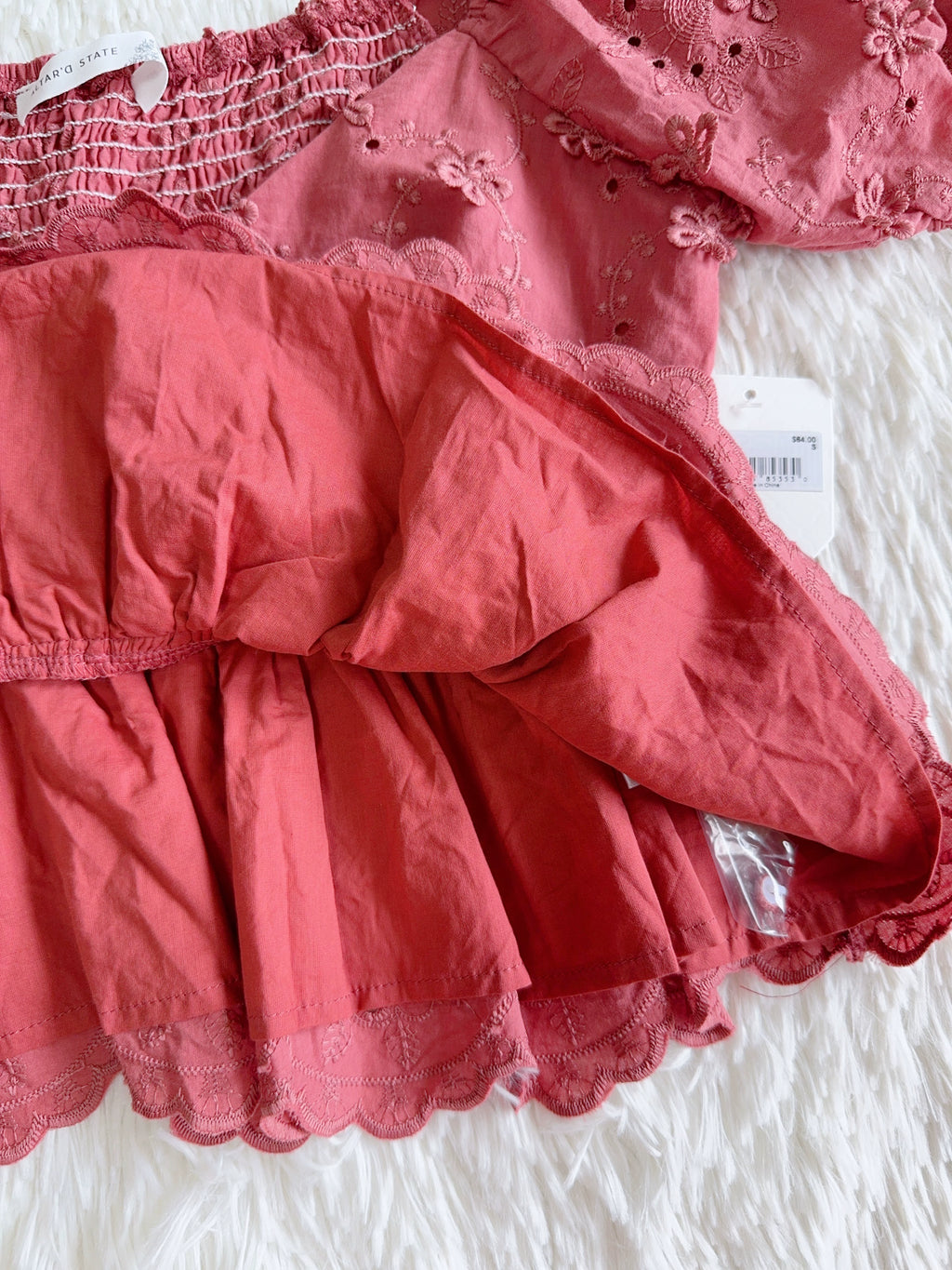 red embroidered V-neck short-sleeved shirt