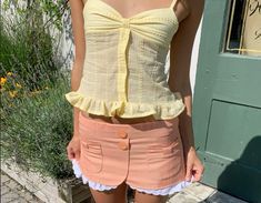 yellow Sleeveless ruffled strapless top