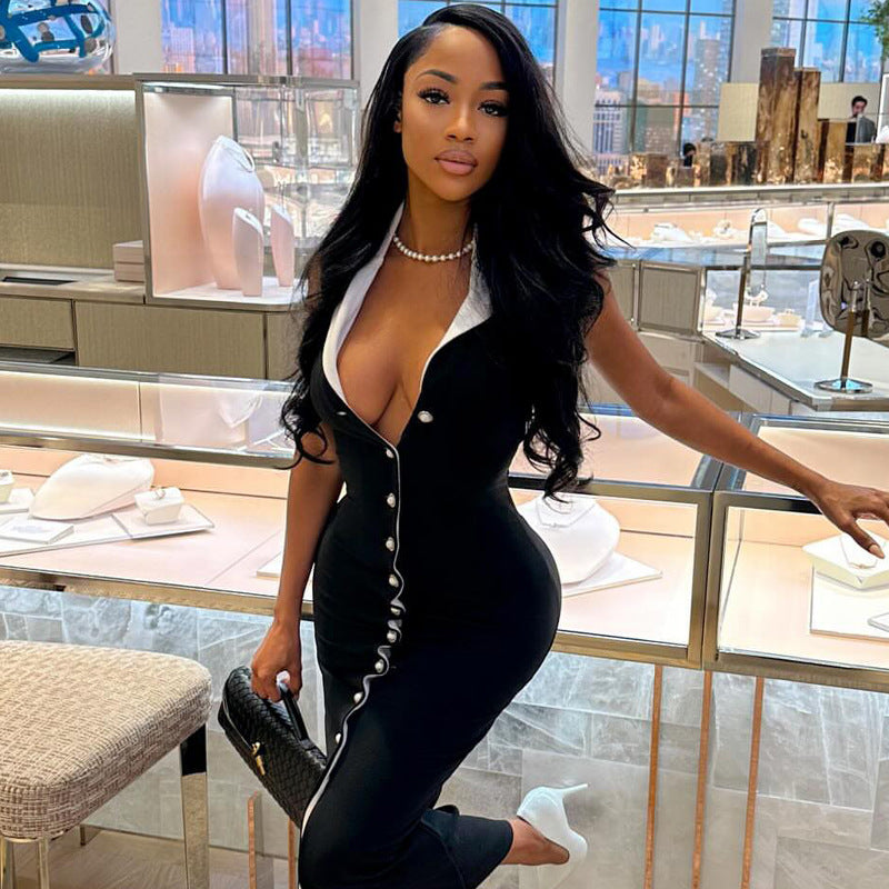 A Color-Blocking Slimming Button Dress